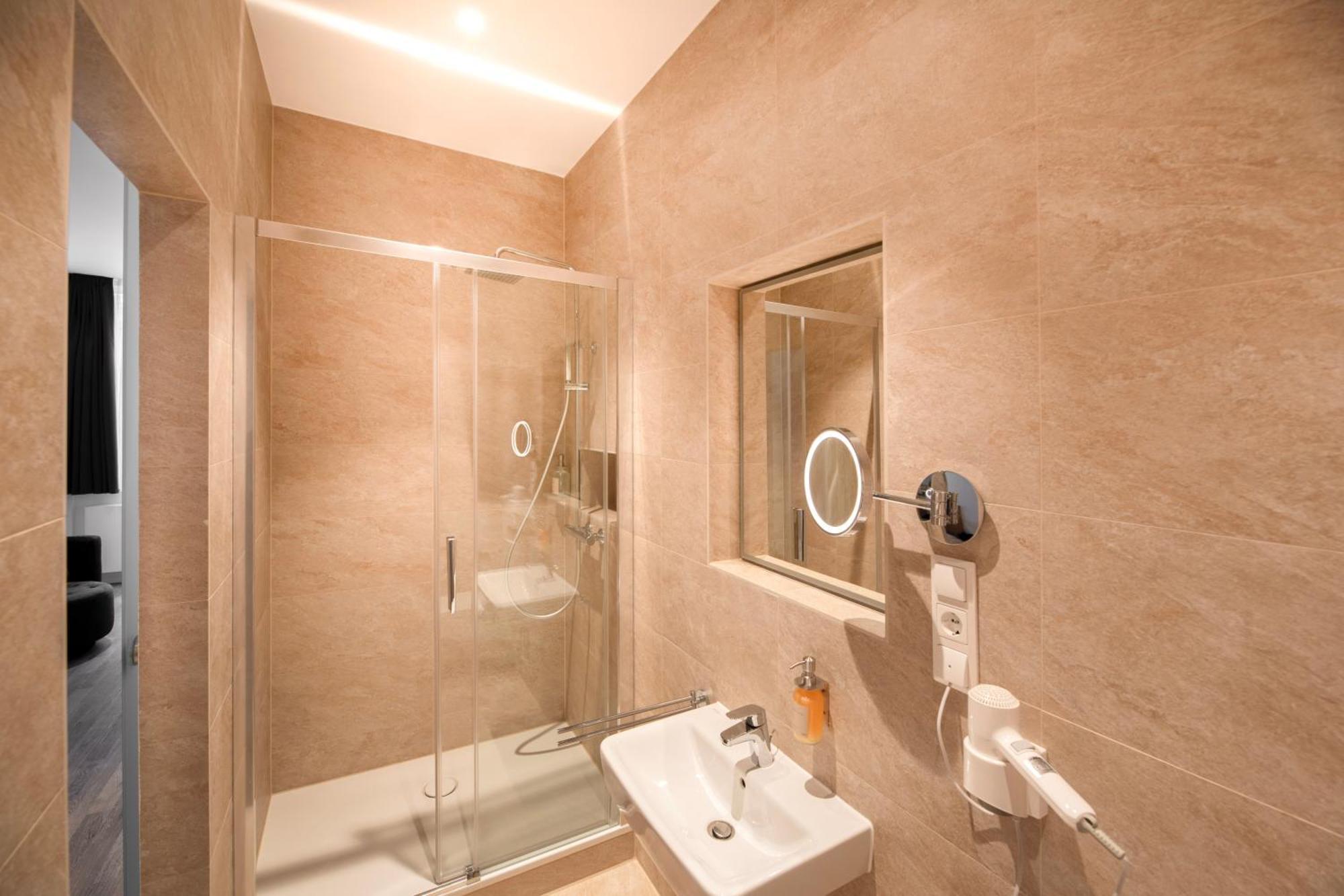 Midoma, Self Check-In Hotel, Hannover Messe Laatzen Ngoại thất bức ảnh